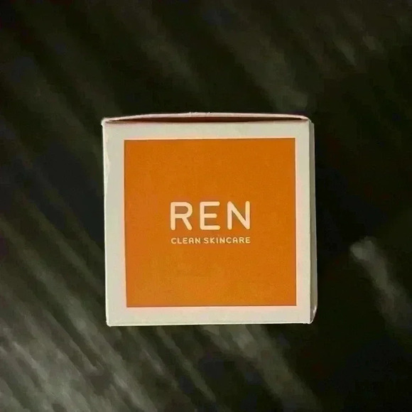NWT Ren Clean Skincare Glow and Protect Serum Full Size 1.02 oz New in Box - Picture 5 of 8